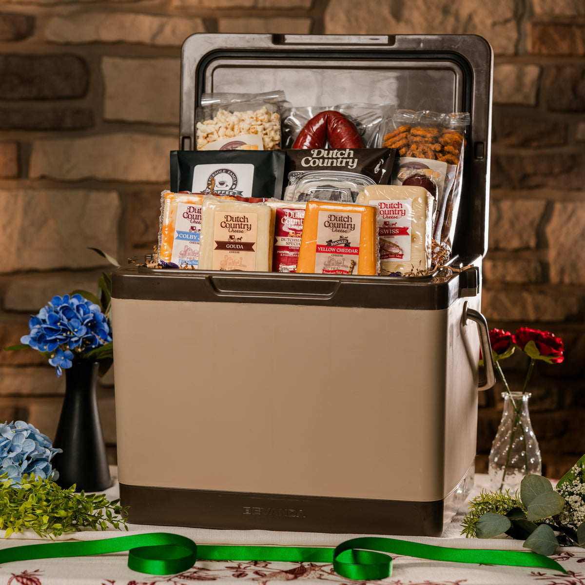 Farmhouse Favorites Gift Cooler - Bevanda 20 Qt